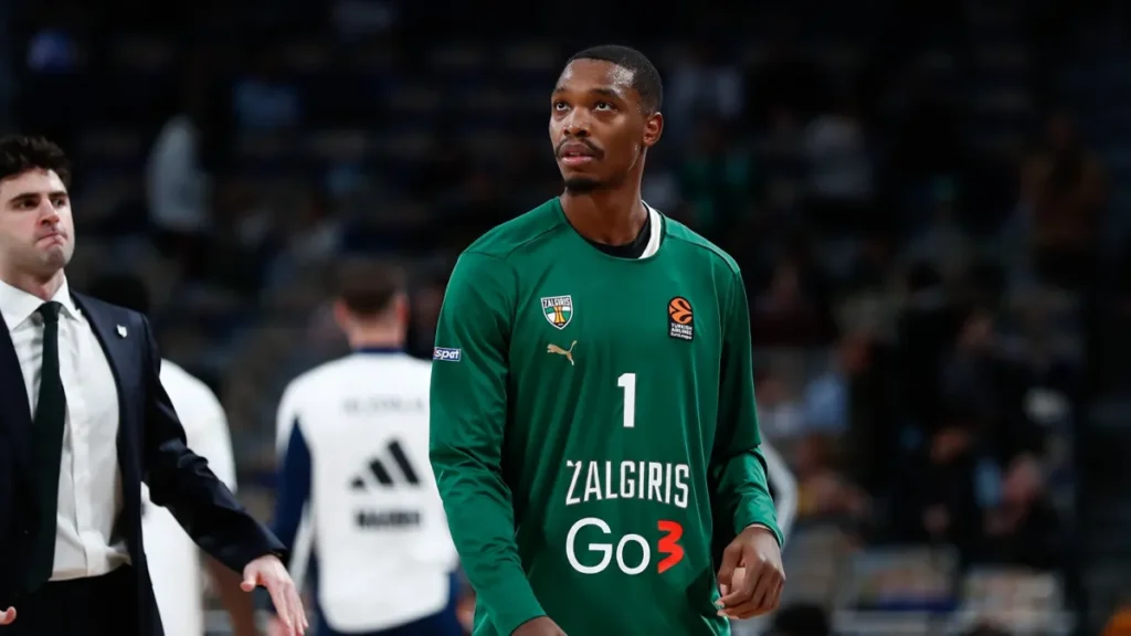 Lonnie Walker palieka Kauną